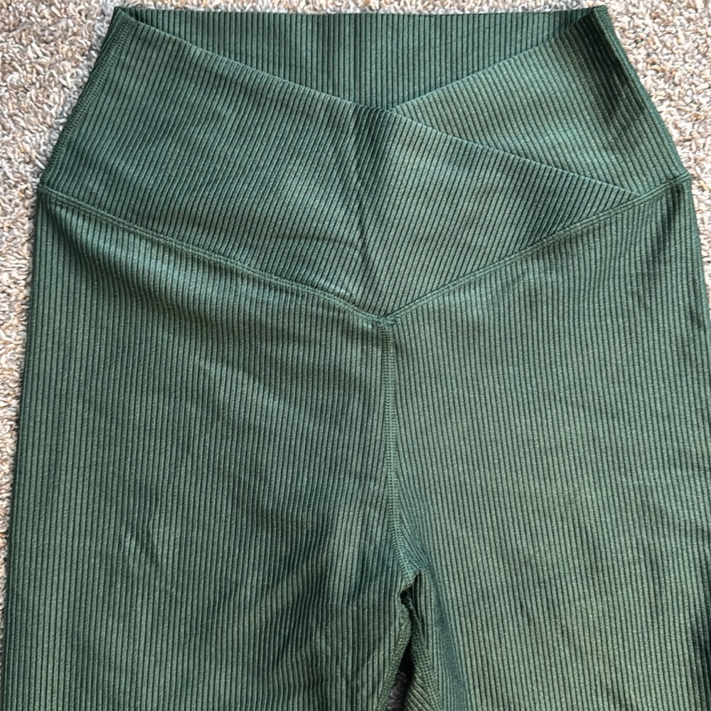 Aerie Offline Large Green High-Waisted Leggings - Picture 2 of 5